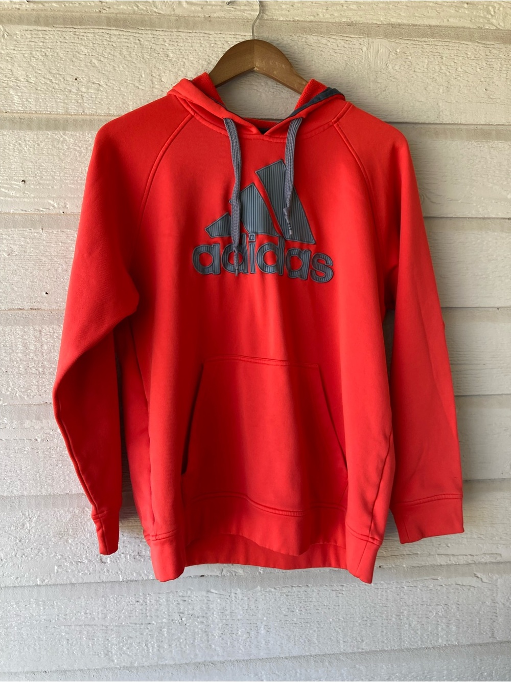 adidas Red Pullover Hoodie with Gray Logo Boys Youth Size Large
